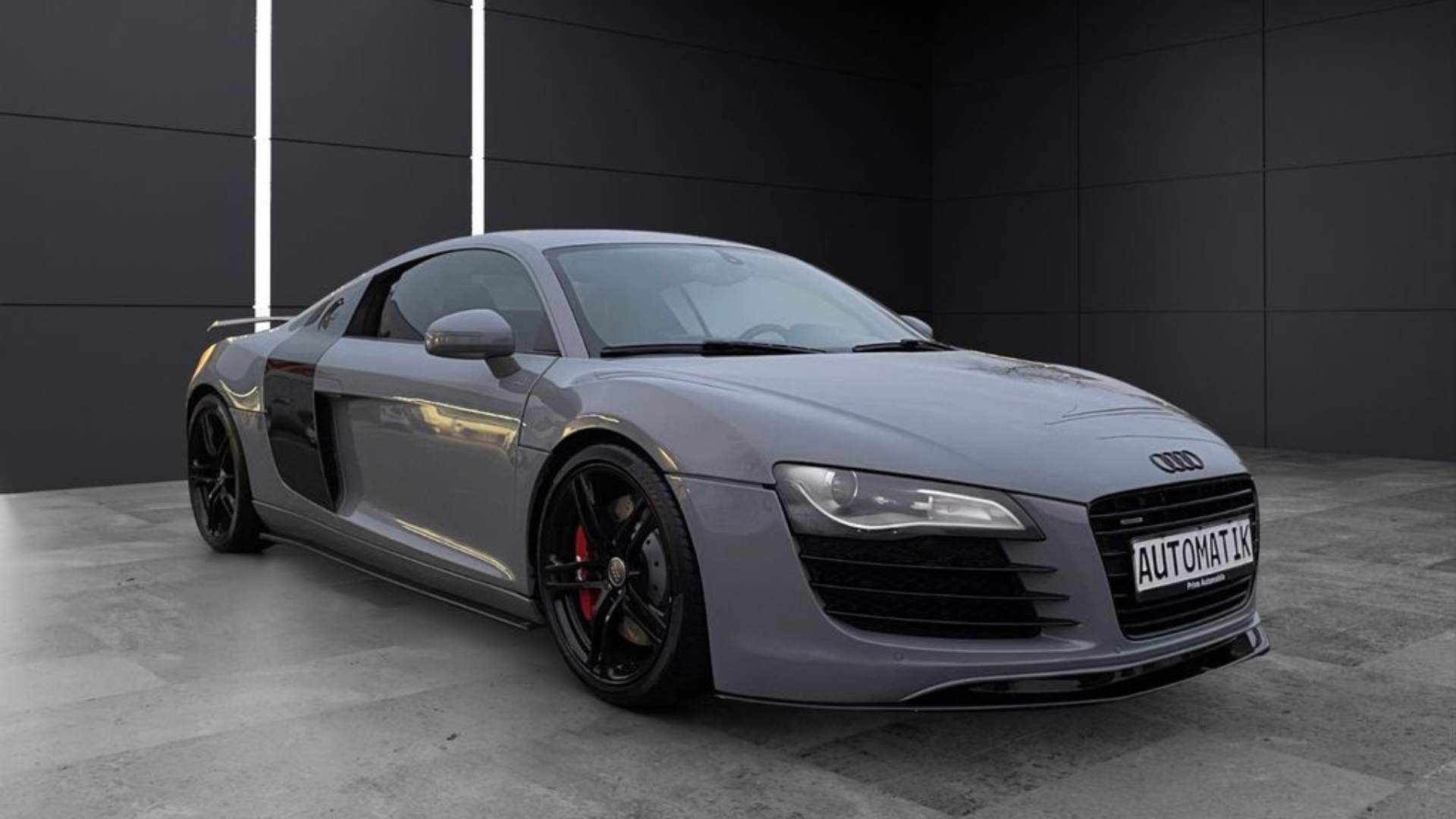 Audi R8